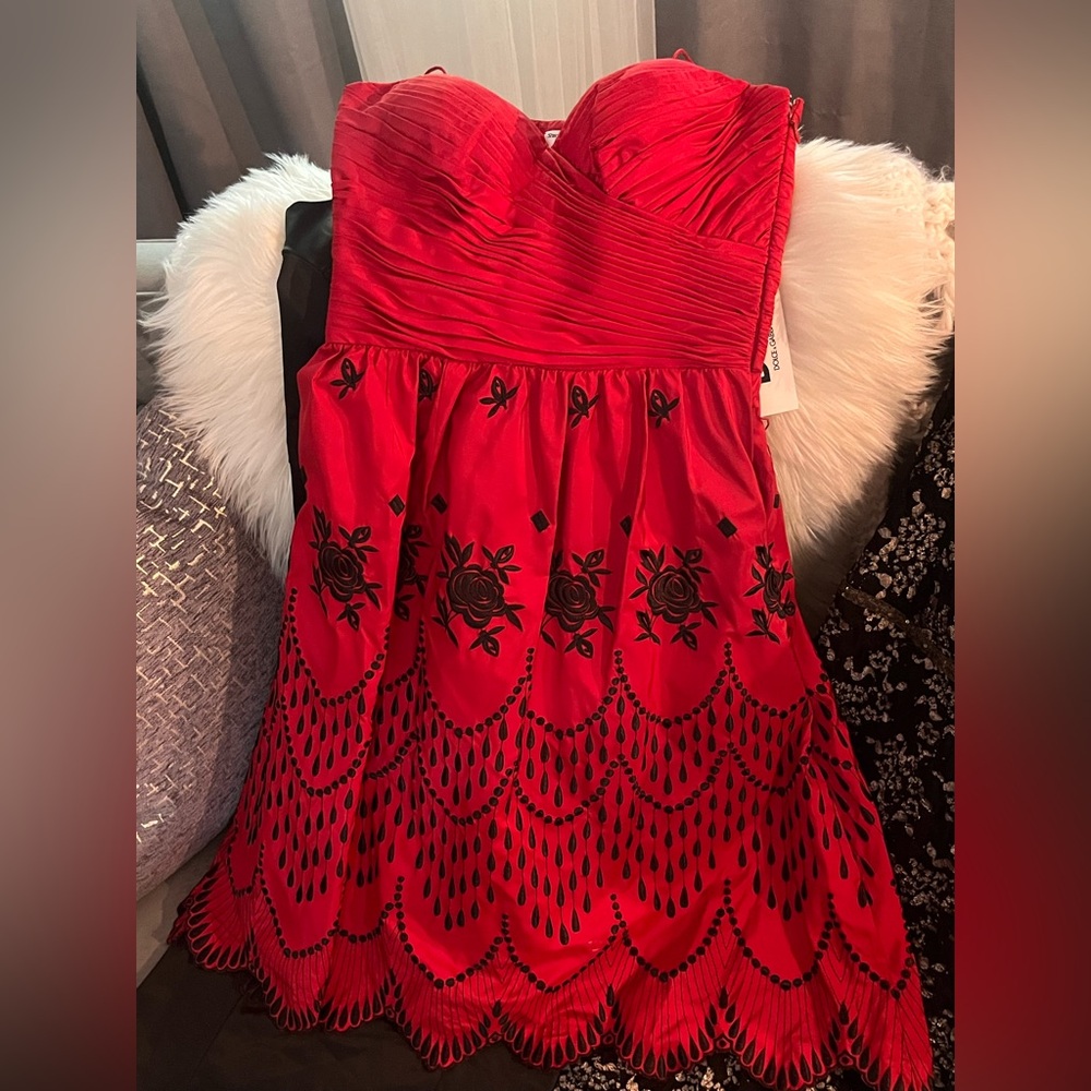 Elegant Red and Black Strapless Dress